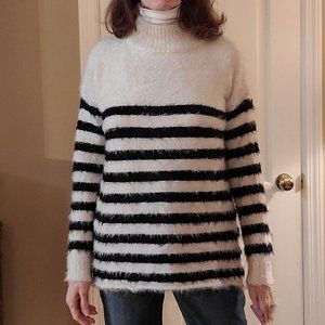Sanctuary black and white stripe fuzzy sweater  size M  NWOT